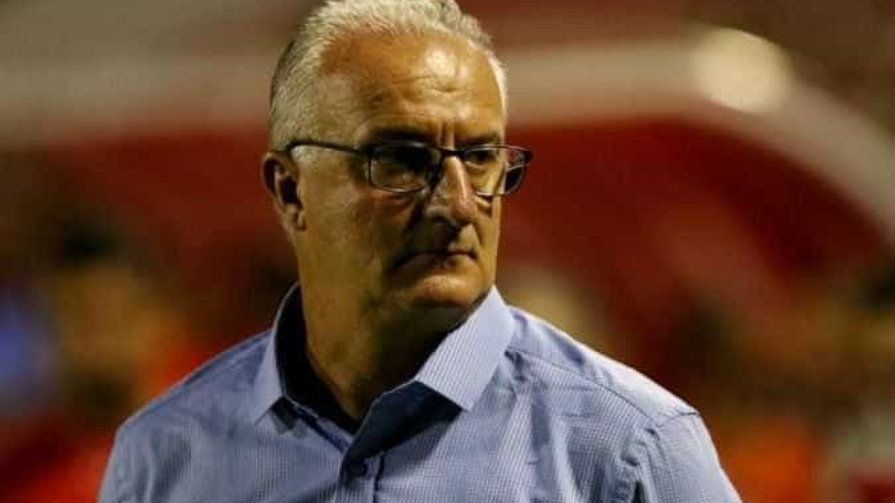 Dorival quer melhorar setor ofensivo e explica interesse em Alexandre Pato