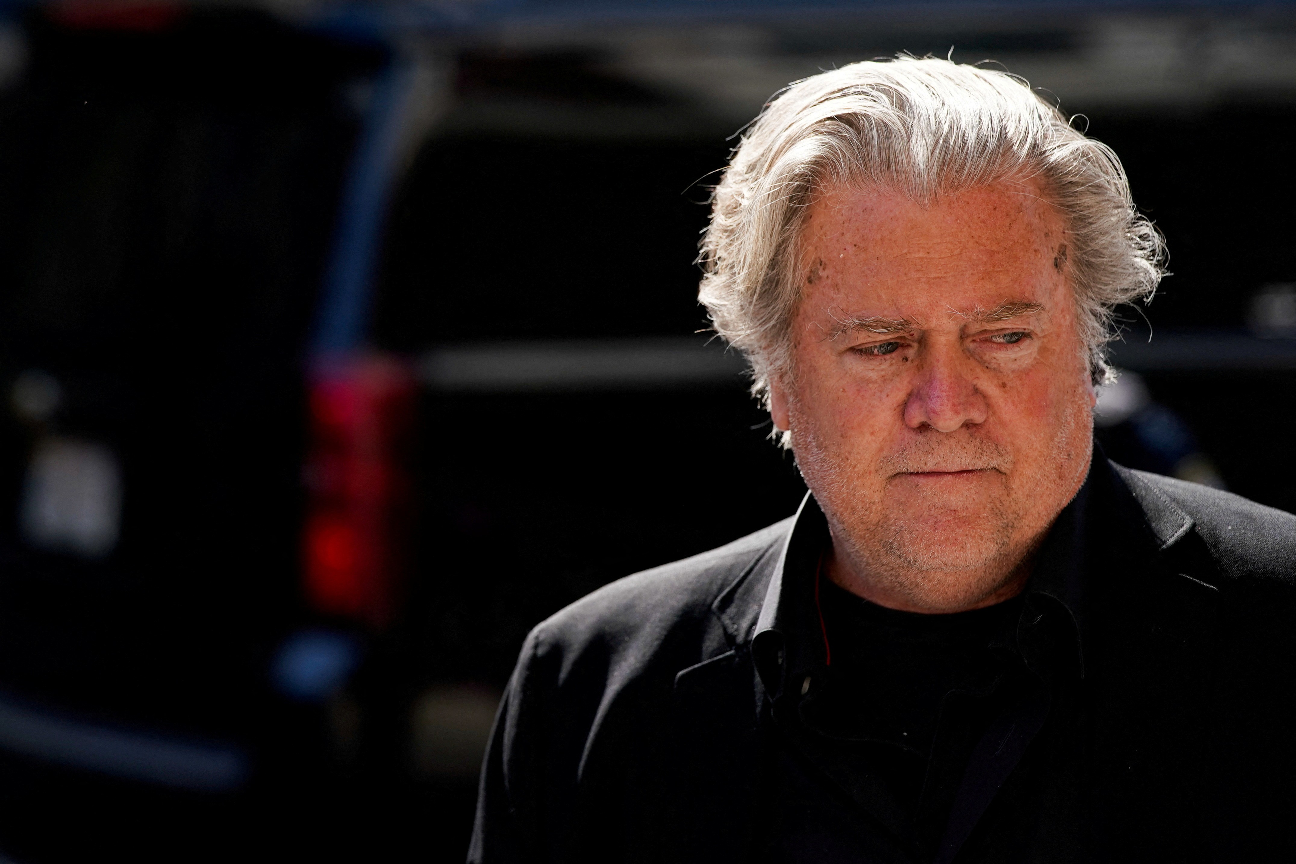 Steve Bannon, guru de Trump, previu Prevost entre favoritos e lamentou: 'Infelizmente um dos mais progressistas'